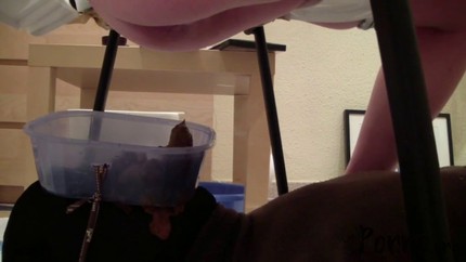 Screenshot 3 from 3 Teens Shit on Toilet Slave Face P1