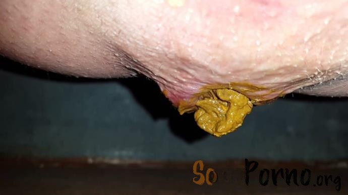 AnnaCoprofield – Outdoor Village Toilet – 5 Shit Compilation