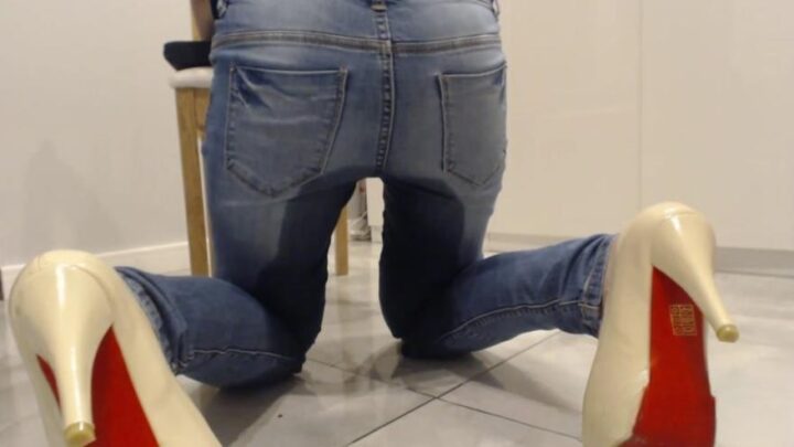 BibiStar – Shitty Jeans With Doctor