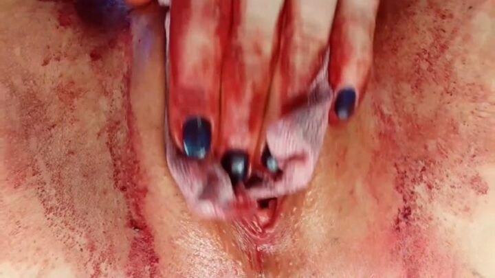 Bloody Pad with Anna Coprofield – Relaxed Play