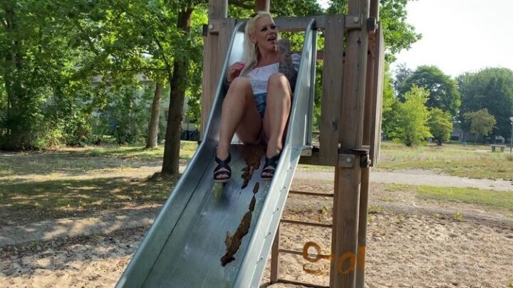 Devil Sophie – Perverse shit slide – only me dirty slide