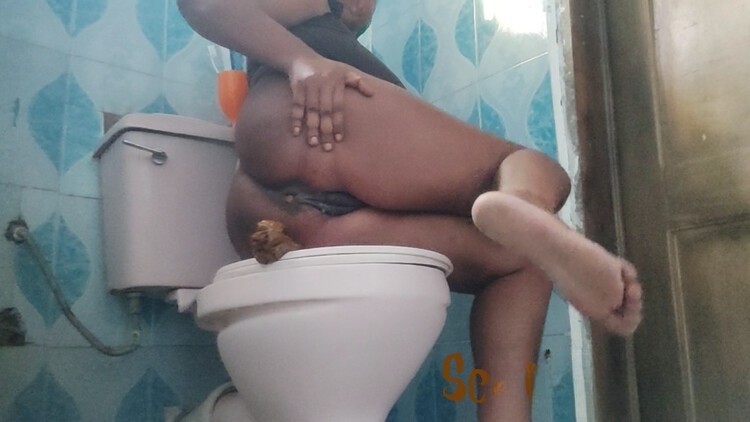 Dirty scat Queen trouble