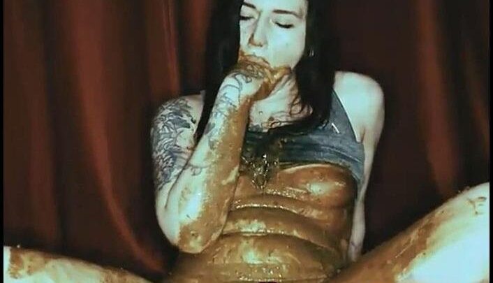 DirtyBetty – FIST my MOUTH and Blue Water Sweet Betty Parlour