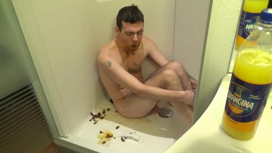 domi and kimi shitting self filmed session