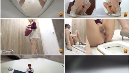 Screenshot 2 from EE-776 She found a hidden camera inside the toilet but she could not stop peeing Part-2 P1
