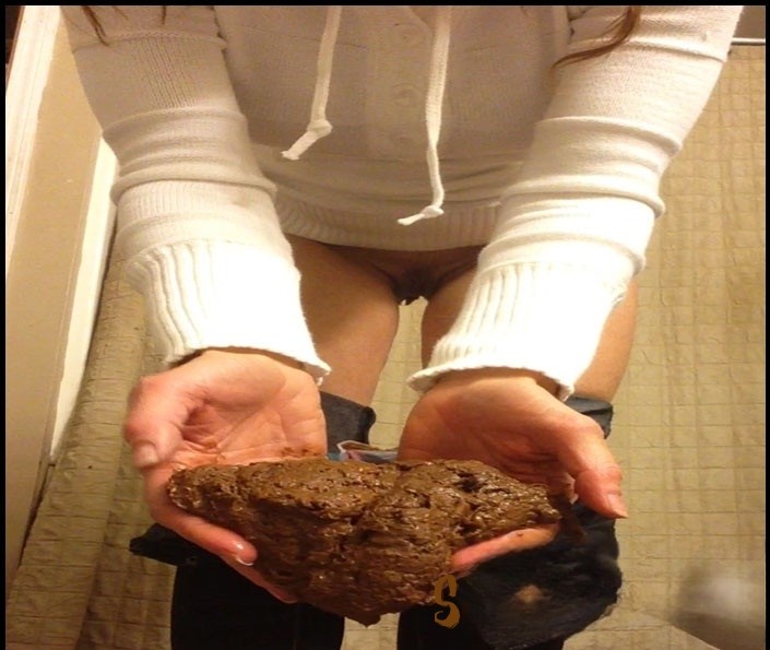 Episode 1 – Amateur Scat Solo With Big Shitty Pile