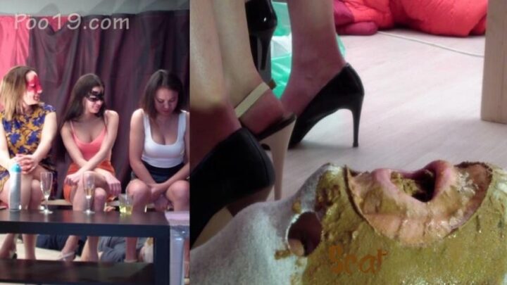 Group use of female toilet slave with MilanaSmelly