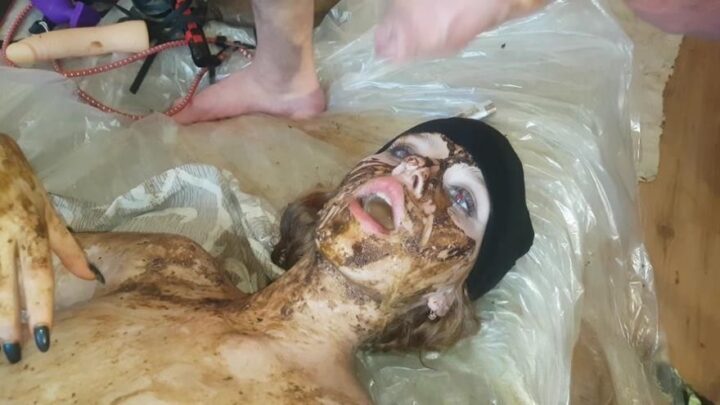 Jelena – Skinny Red Head Top Amateur Scat And Pee By Top Russian Part 2