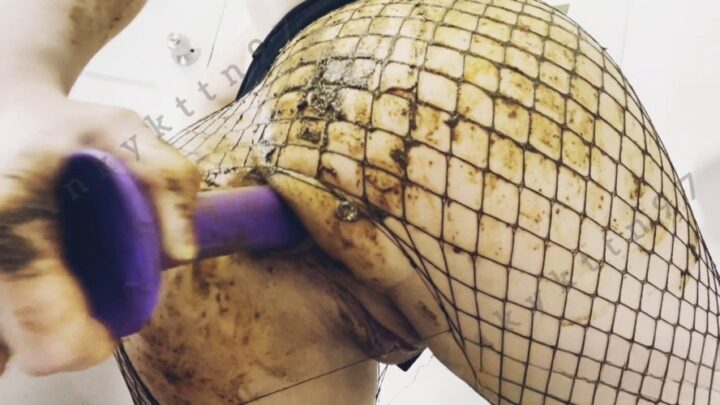 Knkykttn97 – Fishnet Enema