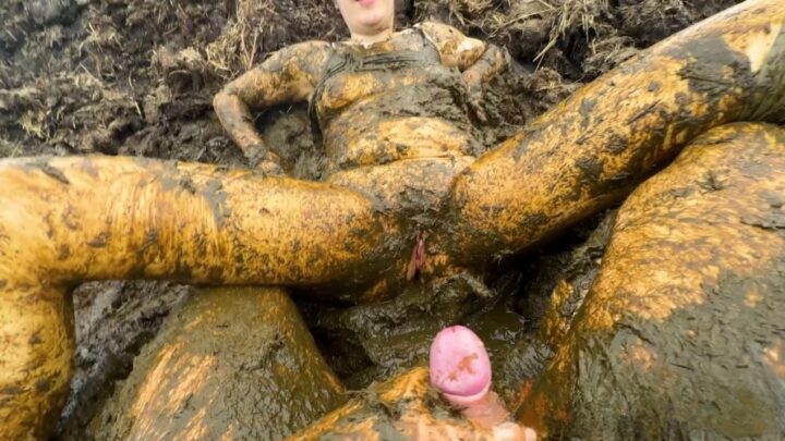 Lyndra Lynn – Nearly Caught On The Dung Pile