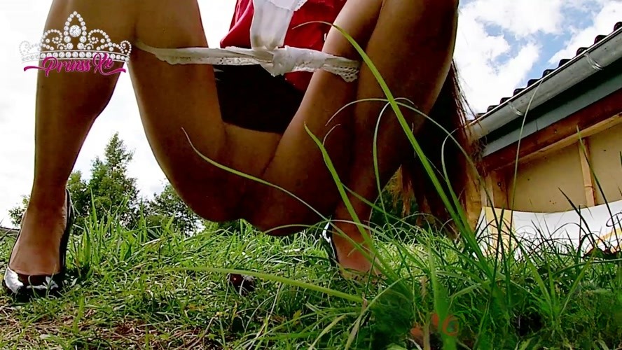 Marion PrinssXX – My first POO video ever