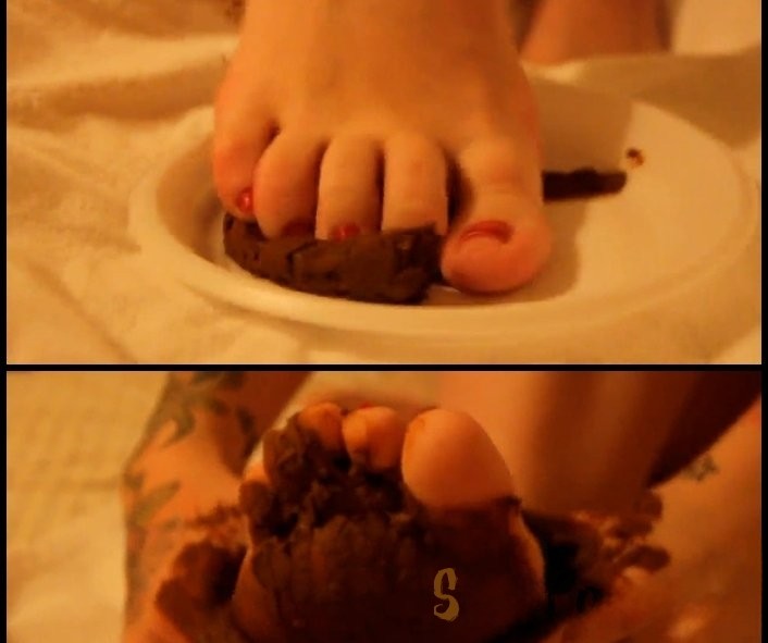 Melania – My sweet shitty feet and nasty footjob