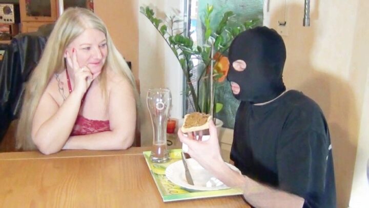 RosellaExtrem – Rosellas chocolate cream bread spread for slave