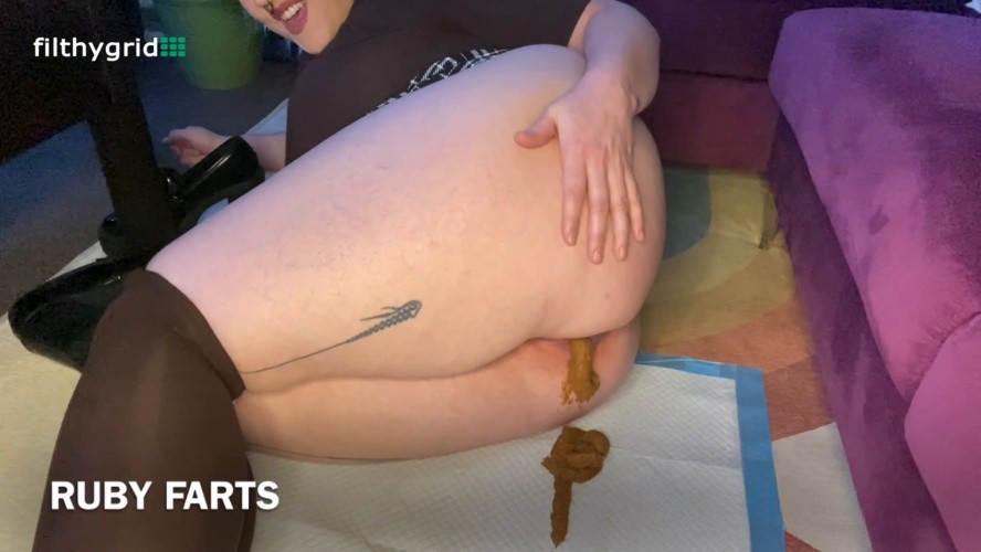 Ruby Gets Stinky after a Date took a shit in bed P1