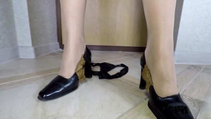 scatdesire – Massive Shit On Black Old Shoes