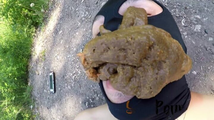 scatdesire – Shitting in the Mouth Outdoor