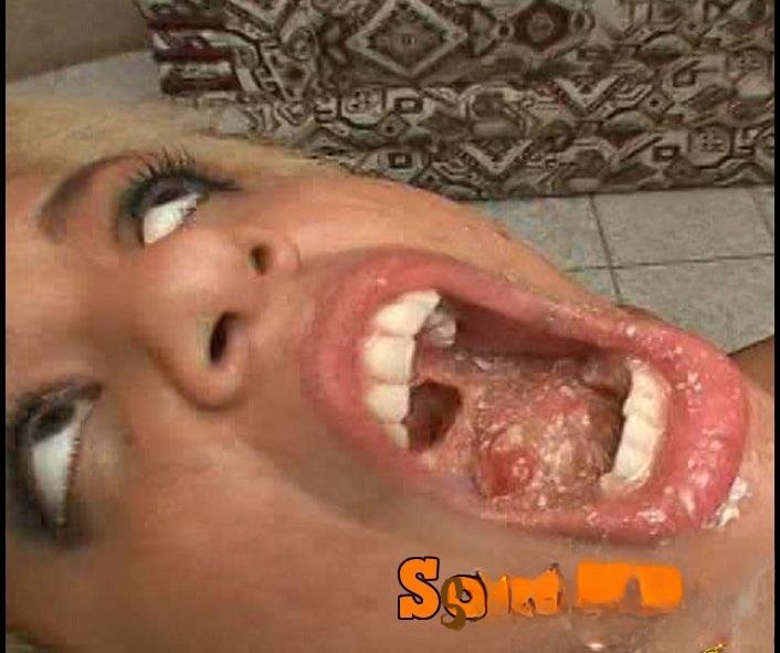 ScatLilSecret – Vomit Kinky Time