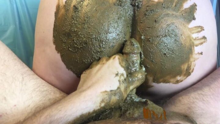 Sexy-Scat-Milf – Creamy Steamy Pee & Dump For You