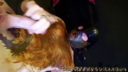 Screenshot 1 from Shit head first in the mouth P1