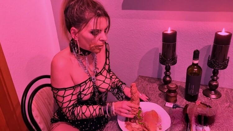SlutOrgasma – Shitting pissing smearing and fucked in kitchen