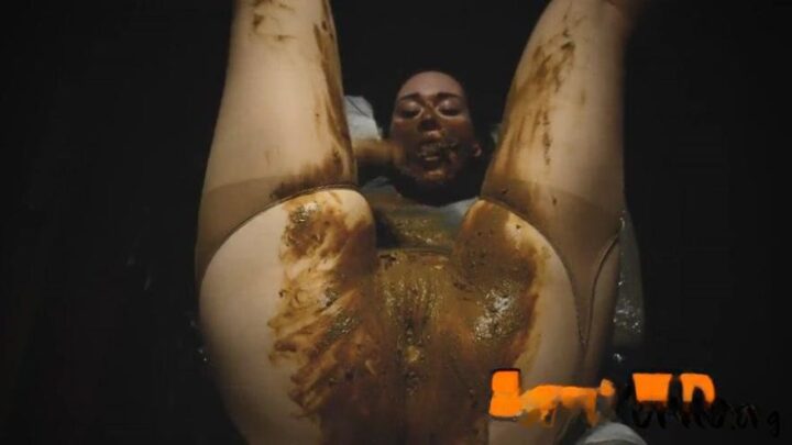 SweetBettyParlour (DirtyBetty) – MARVELOUS Insane UP Side DOWN Scat