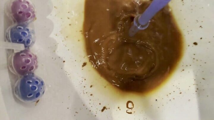 Thefartbabes – Monster Stucks In Toilet