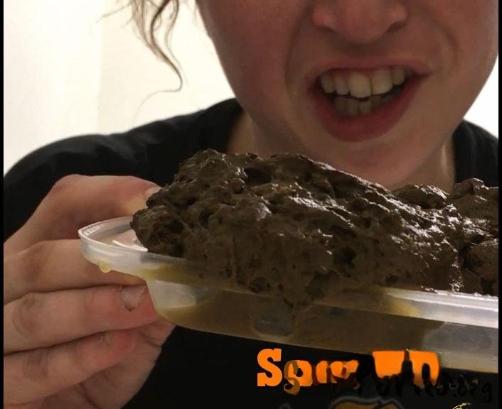 TinaAmazon – Awesome Public Creamy Poop Tasting