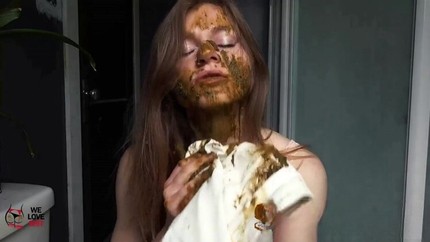 Screenshot 1 from WeLoveShit Scat Sex